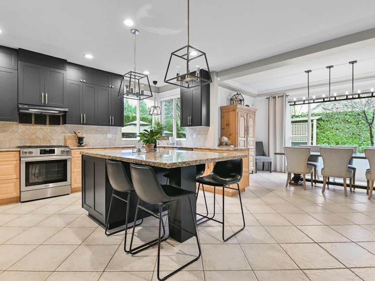 15801 110 Avenue, Surrey, BC, V4N 5E9 - 5