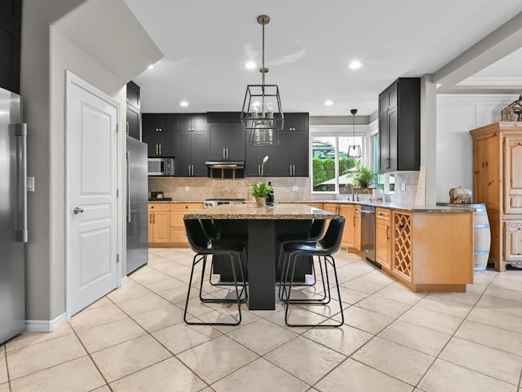 15801 110 Avenue, Surrey, BC, V4N 5E9 - 8