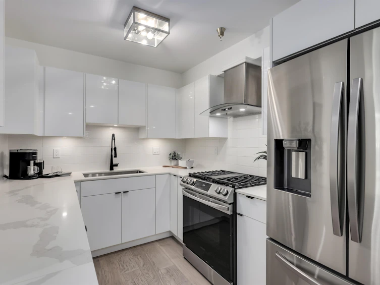 103-1525 Pendrell Street, Vancouver, BC, V6G 1S6 - 8