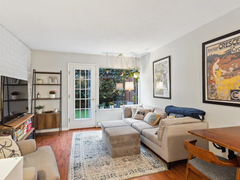26 - 719 E 31st Avenue, Vancouver BC V5V 2W9
