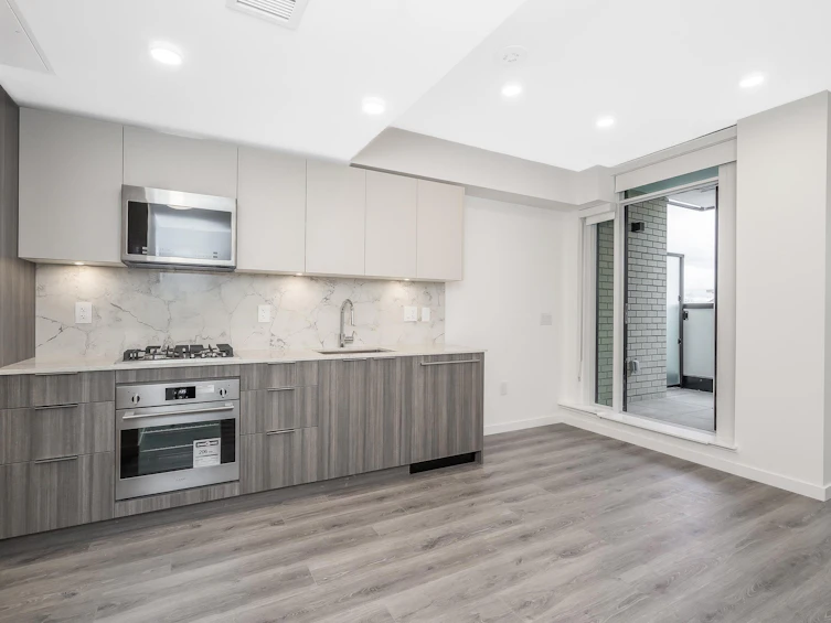 306-10333 133 Street, Surrey, BC, V3T 0V1 - 17