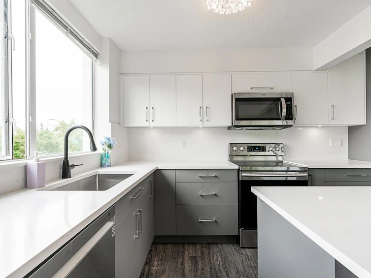 501-7760 Granville Avenue, Richmond, BC, V6Y 4C2 - 13