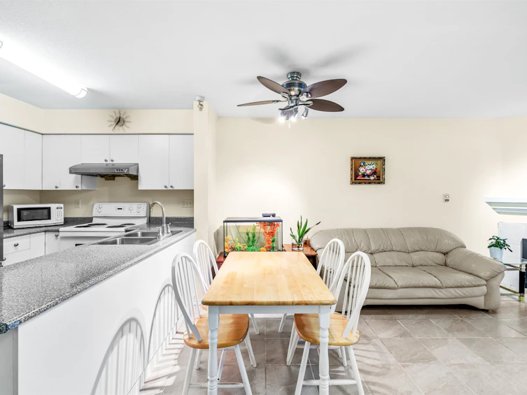 202-57 N Renfrew Street, Vancouver, BC, V5K 3N6 - 6