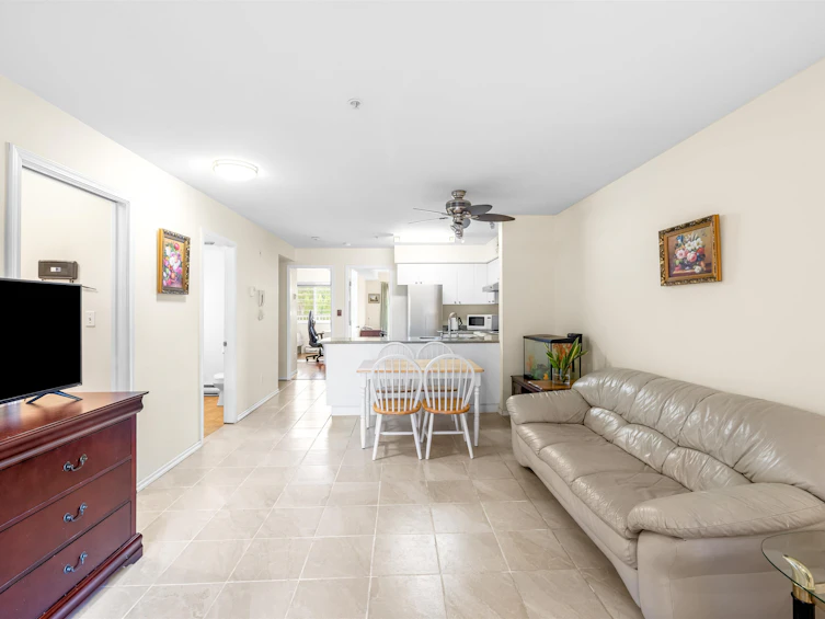 202-57 N Renfrew Street, Vancouver, BC, V5K 3N6 - 8
