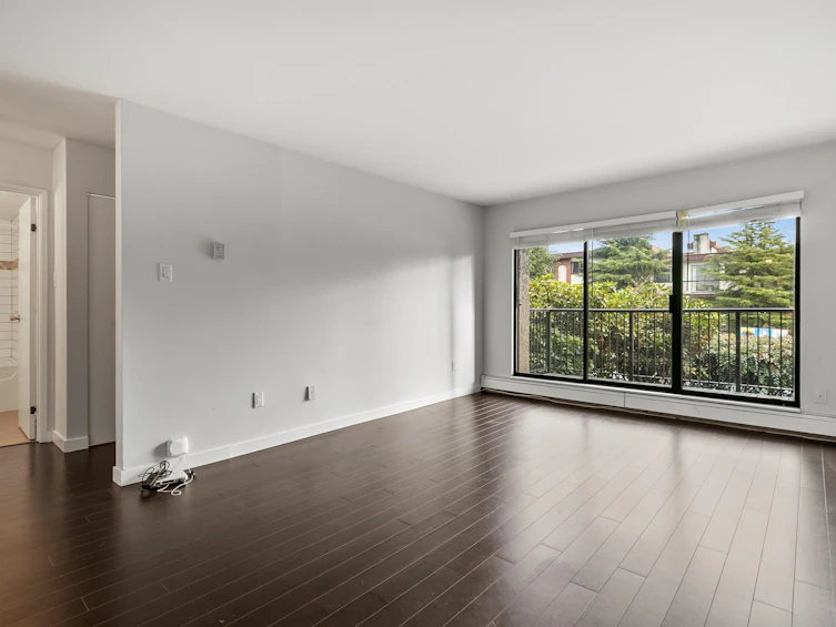 209-288 E 14th Avenue, Vancouver, BC, V5T 2M6 - 4