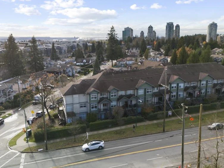 237-7333 16 Avenue, Burnaby, BC, V3N 0A8 - 16