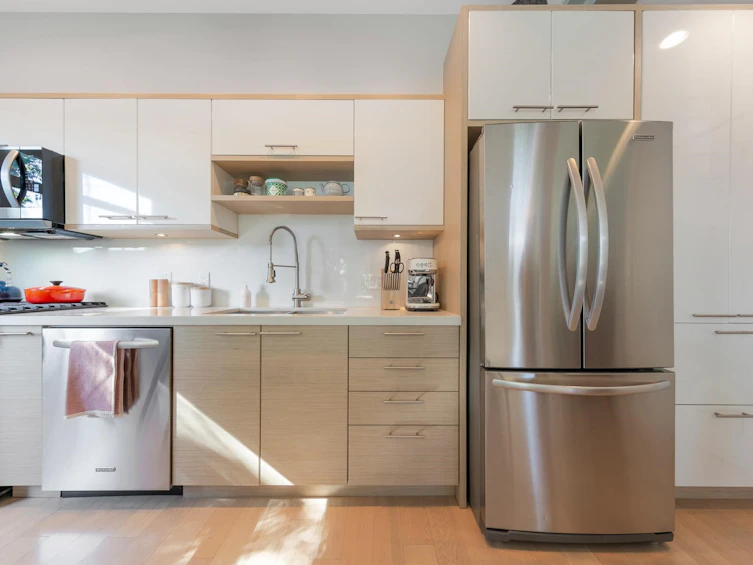 3199 St. George Street, Vancouver, BC, V5T 3R9 - 9