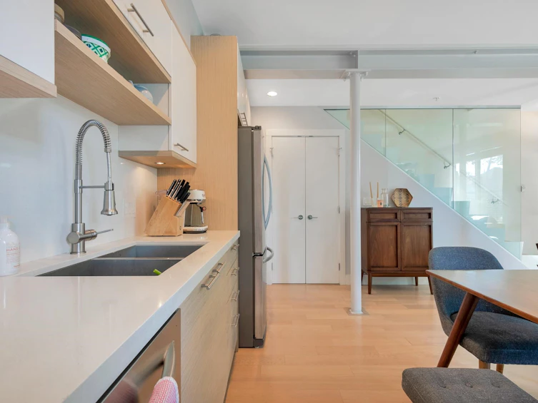 3199 St. George Street, Vancouver, BC, V5T 3R9 - 34