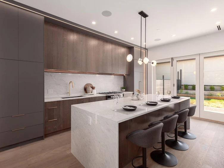 216 E 16th Avenue, Vancouver, BC, V5T 2T4 - 6