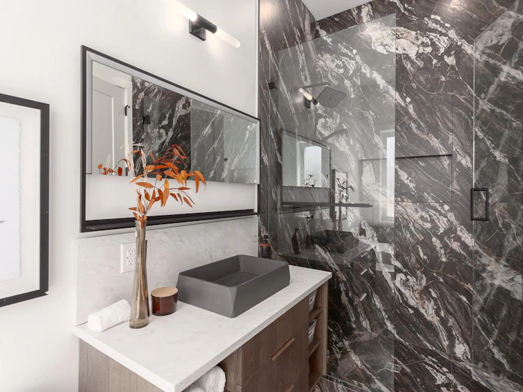 216 E 16th Avenue, Vancouver, BC, V5T 2T4 - 13