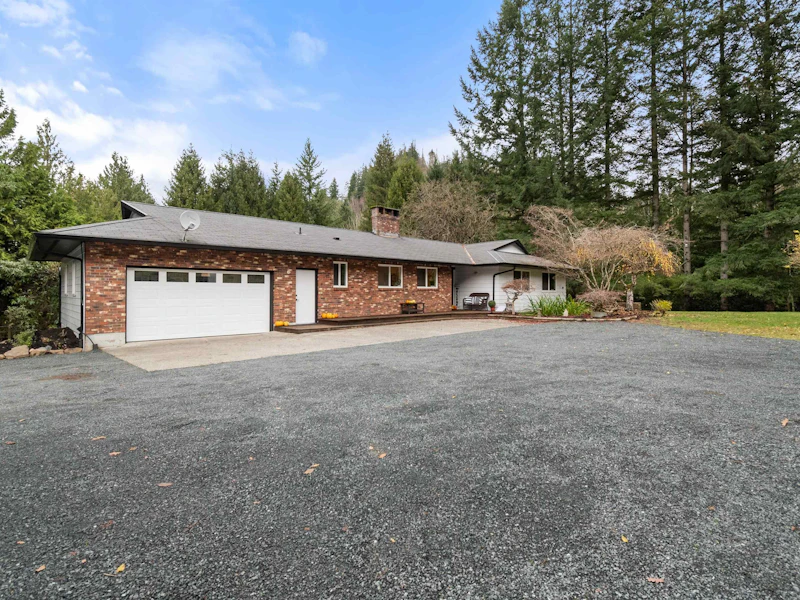 48700 Elk View Road, Chilliwack BC V4Z 1G9