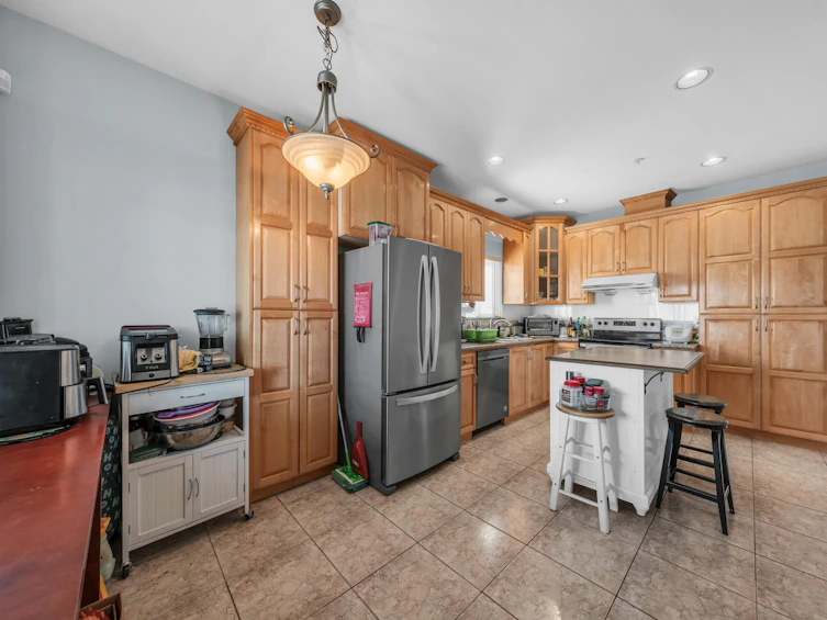 3015 E 23rd Avenue, Vancouver, BC, V5R 1B2 - 12
