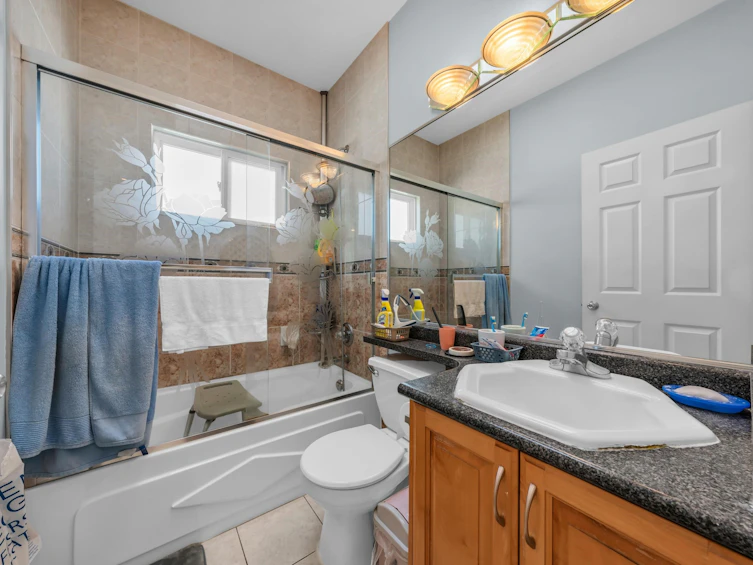 3015 E 23rd Avenue, Vancouver, BC, V5R 1B2 - 14