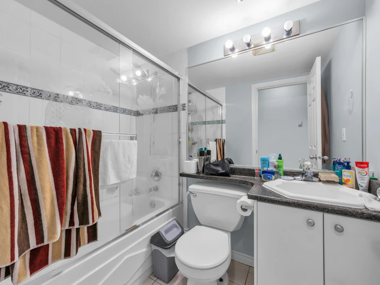 3015 E 23rd Avenue, Vancouver, BC, V5R 1B2 - 27