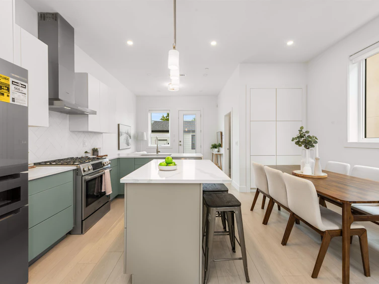 2035 E 35th Avenue, Vancouver, BC, V5P 1B8 - 9