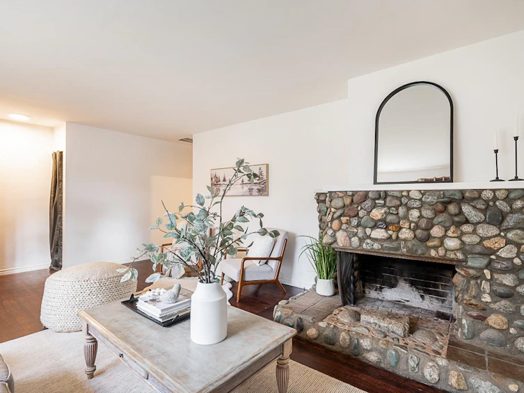 3831 Lamond Avenue, Richmond, BC, V7E 1E3 - 3