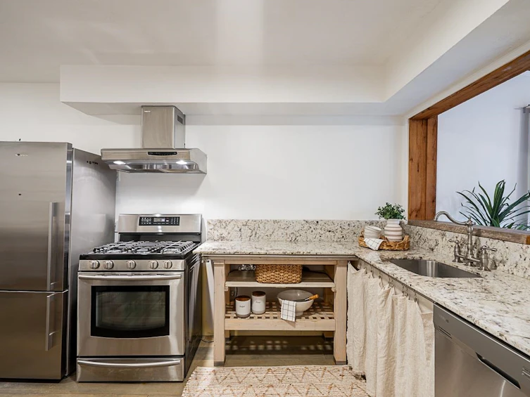 3831 Lamond Avenue, Richmond, BC, V7E 1E3 - 8