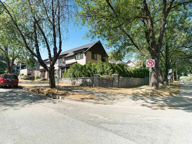 324 W 12th Avenue, Vancouver, BC, V5Y 1V2 - 13