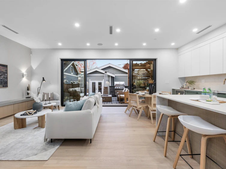 2-3565 Triumph Street, Vancouver, BC, V5K 1V2 - 10