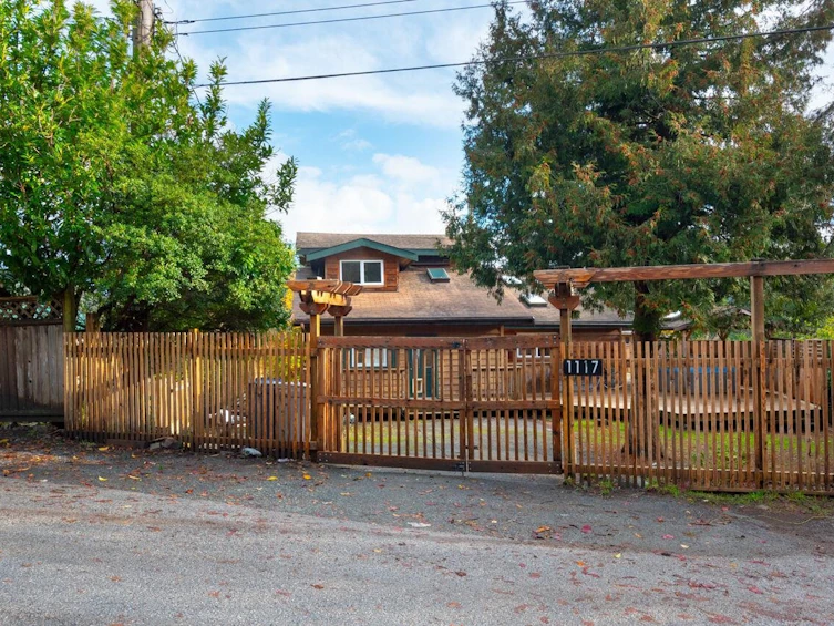 1117 Lenora Road, Bowen Island, BC, V0N 1G1 - 3