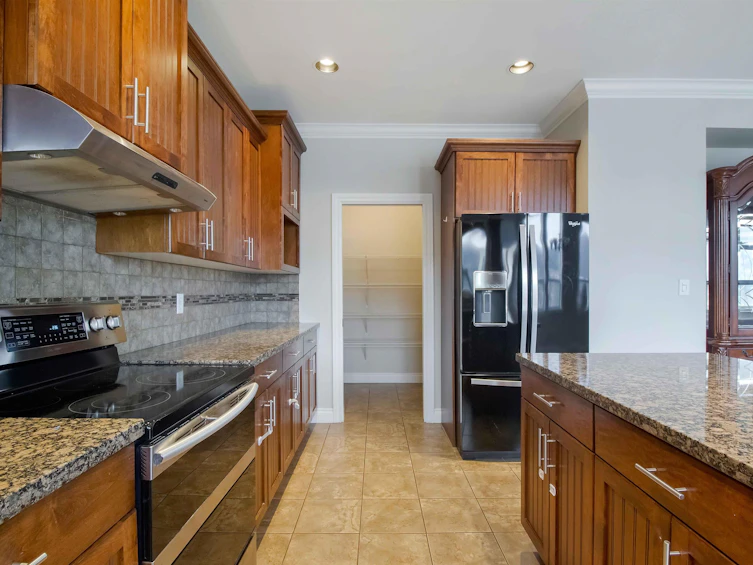 5418 Cherrywood Drive, Chilliwack, BC, V2R 0B3 - 4