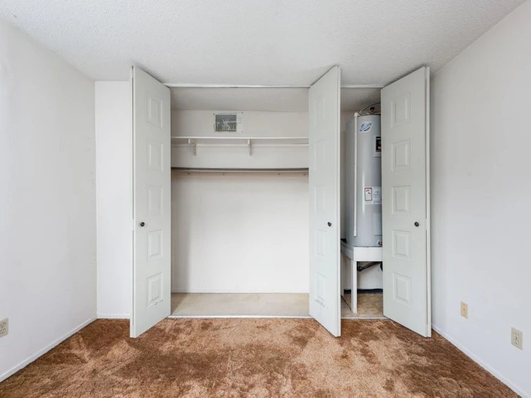 970 Howie Avenue, Coquitlam, BC, V3J 1T3 - 11