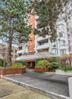 1302 1127 Barclay Street