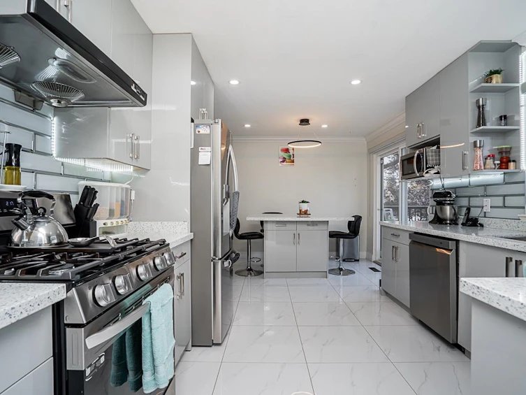 13044 64th Avenue, Surrey, BC, V3W 1X7 - 4