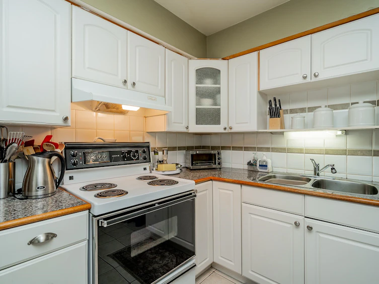 2127 Central Avenue, Port Coquitlam, BC, V3C 1V4 - 9