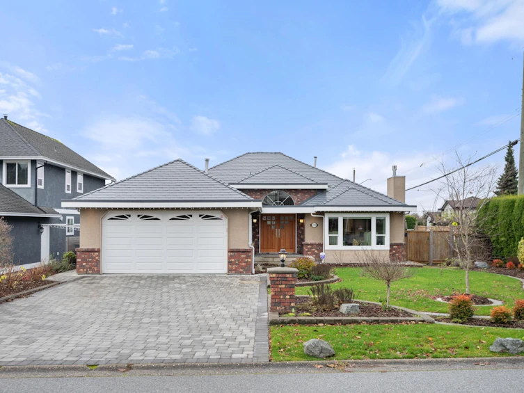 5795 184a Street, Surrey, BC, V3S 7T1 - 2