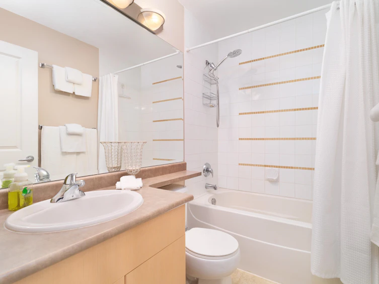 123-18701 66 Avenue, Surrey, BC, V3S 4P3 - 18
