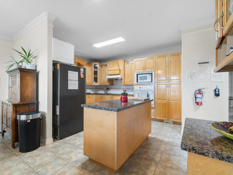 311 Louellen Street, New Westminster, BC, V3M 4G6 - 8