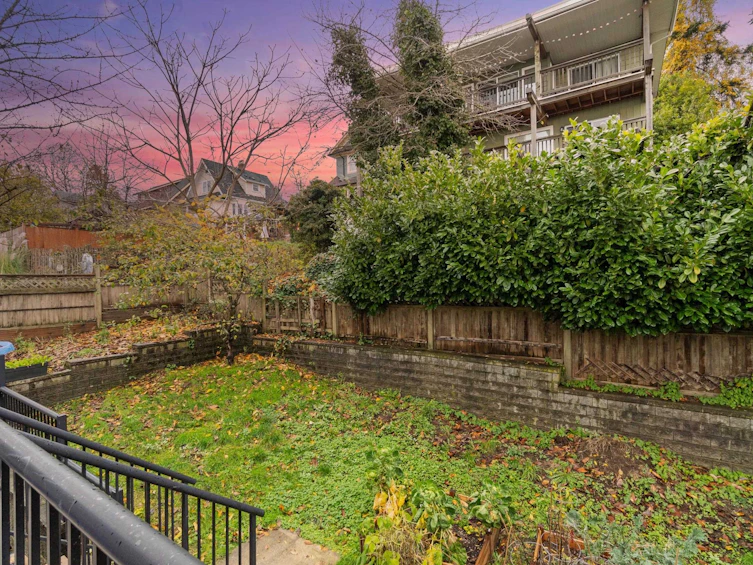 311 Louellen Street, New Westminster, BC, V3M 4G6 - 24