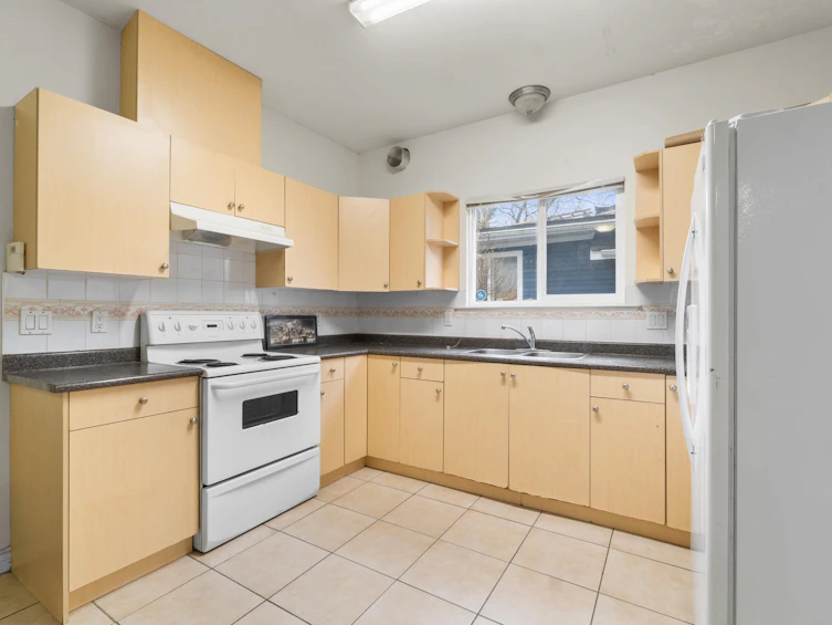 311 Louellen Street, New Westminster, BC, V3M 4G6 - 32
