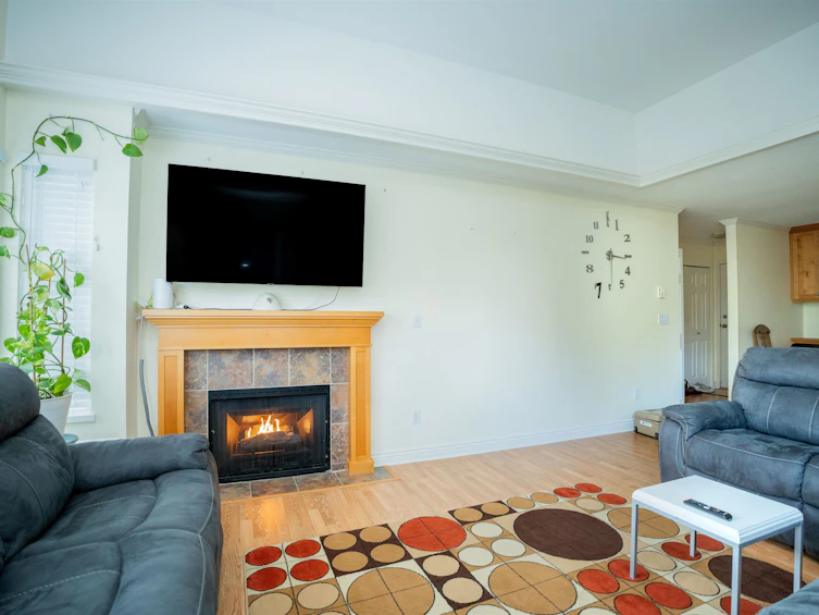 306-20350 54 Avenue, Langley, BC, V3A 8J4