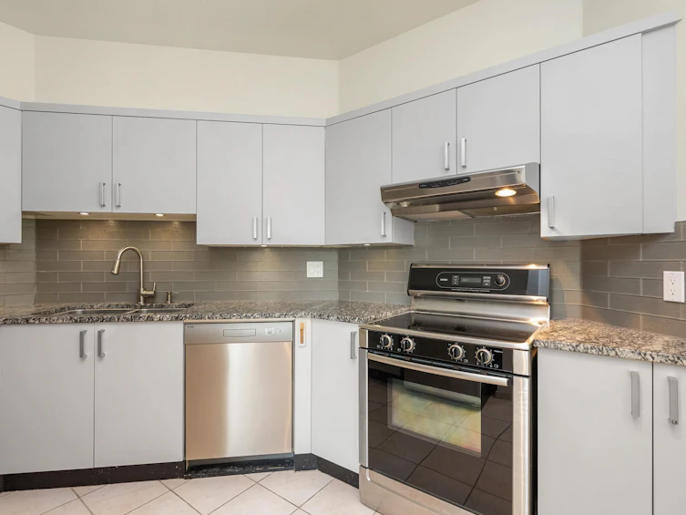 414-1150 Quayside Drive, New Westminster, BC, V3M 6E1 - 9
