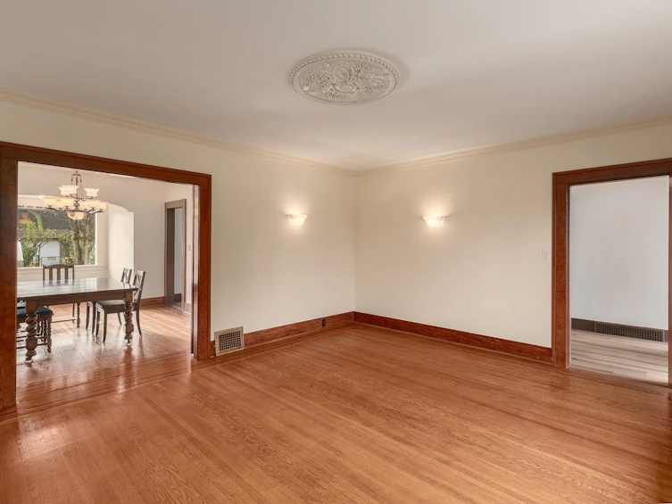 4638 W 11th Avenue, Vancouver, BC, V6R 2M7 - 4