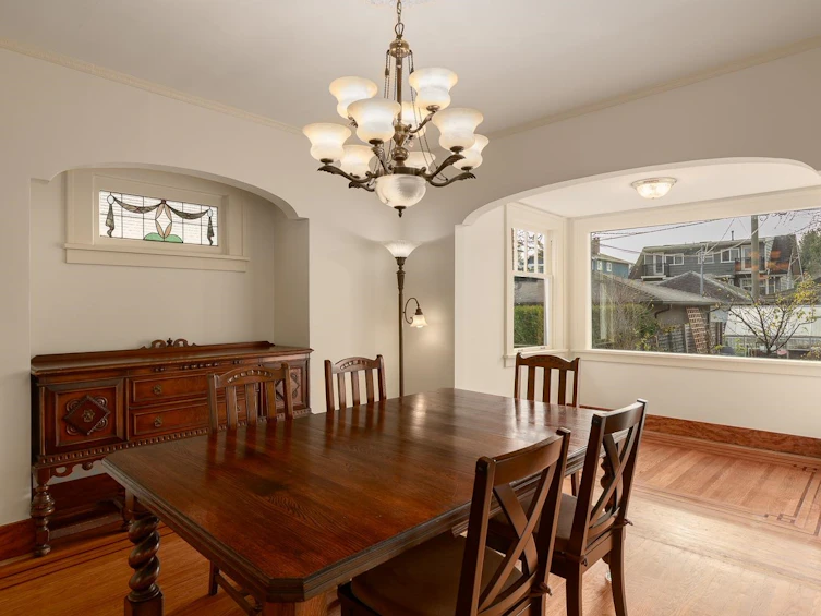 4638 W 11th Avenue, Vancouver, BC, V6R 2M7 - 5