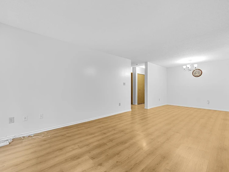 111-10698 151a Street, Surrey, BC, V3R 8T5 - 2