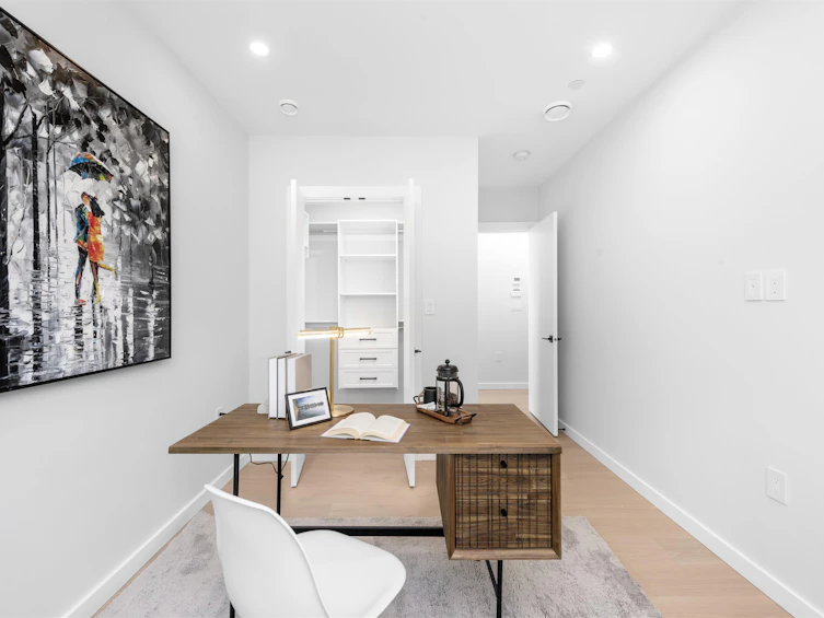 2052 E 22nd Avenue, Vancouver, BC, V5N 2R4 - 19