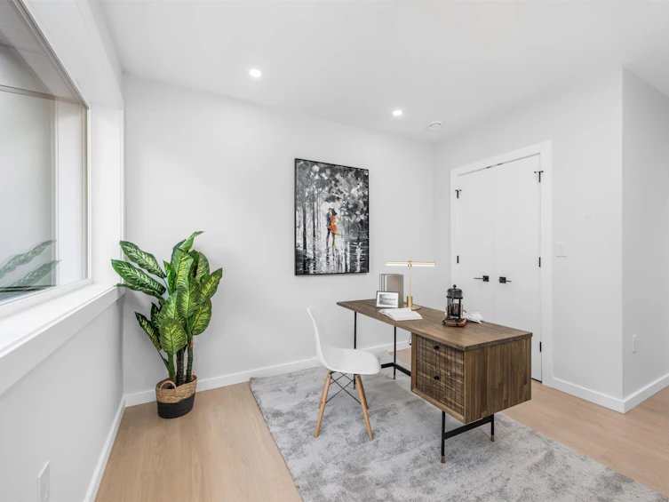 2052 E 22nd Avenue, Vancouver, BC, V5N 2R4 - 20