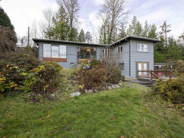 873 Baycrest Drive, North Vancouver, BC, V7G 1N7 - 3