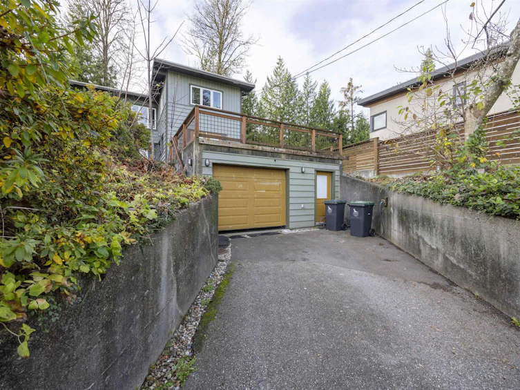 873 Baycrest Drive, North Vancouver, BC, V7G 1N7 - 5