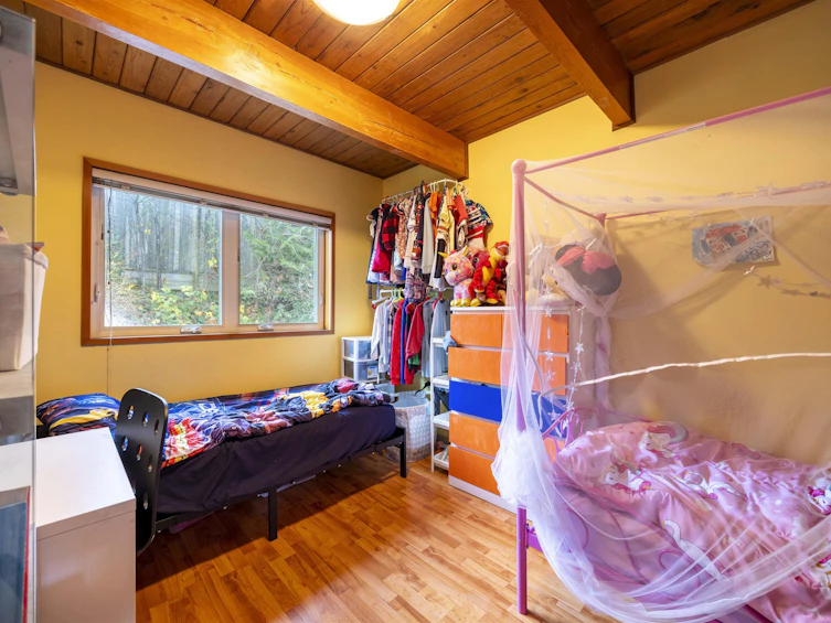 873 Baycrest Drive, North Vancouver, BC, V7G 1N7 - 16