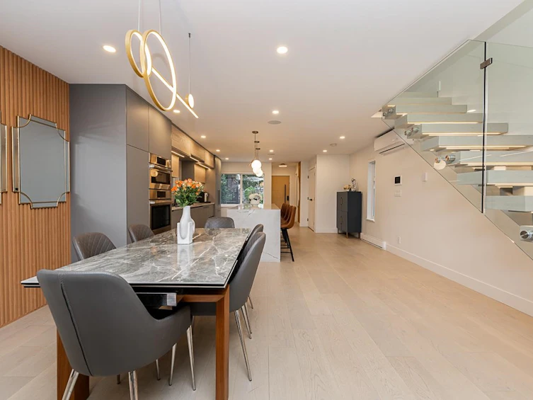 6341 Argyle Avenue, West Vancouver, BC, V7W 2E5 - 11