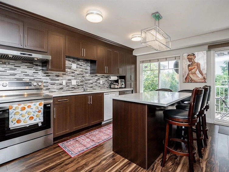 11-12070 76th Avenue, Surrey, BC, V3W 5Z2 - 2
