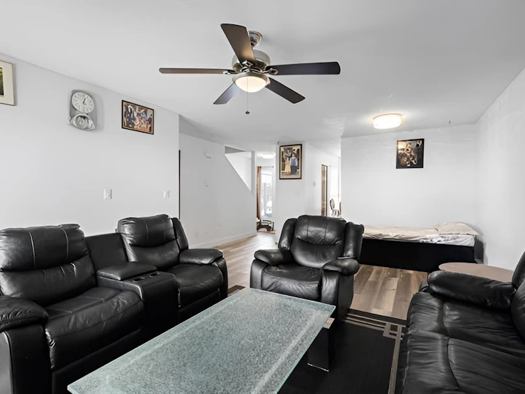 22-3030 Trethewey Street, Abbotsford, BC, V2T 4N2 - 4