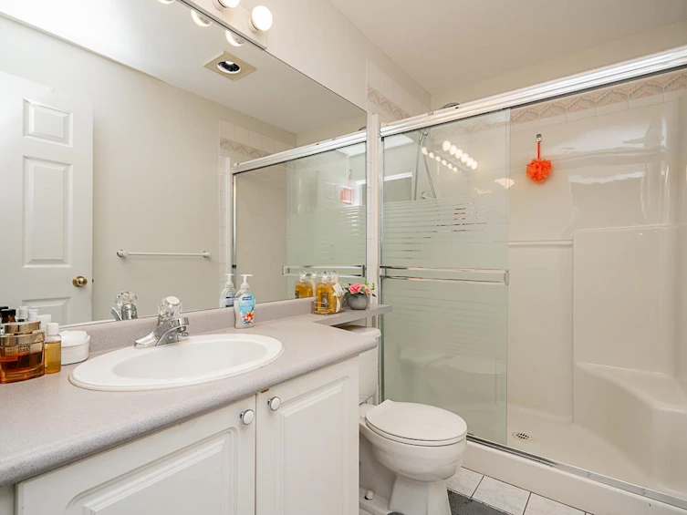 109-12769 72nd Avenue, Surrey, BC, V3W 2M7 - 15