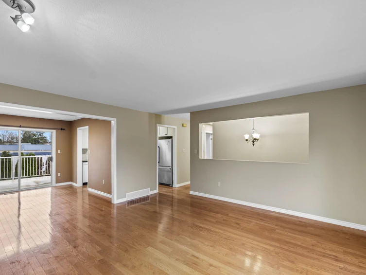 33321 Terry Fox Avenue, Abbotsford, BC, V2S 6T9 - 6