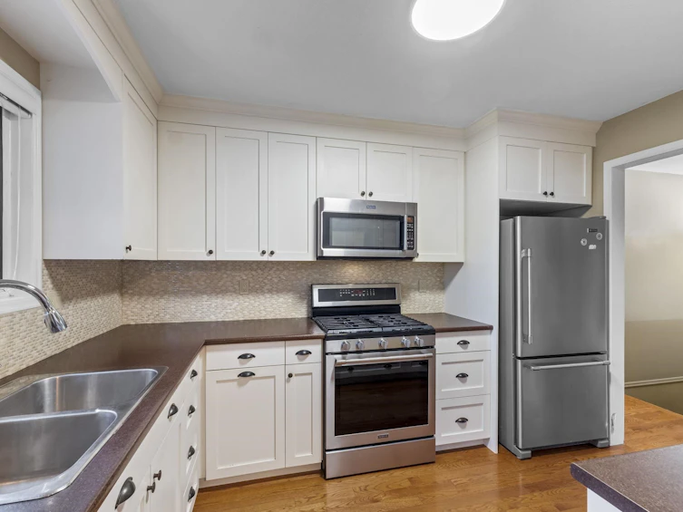 33321 Terry Fox Avenue, Abbotsford, BC, V2S 6T9 - 11